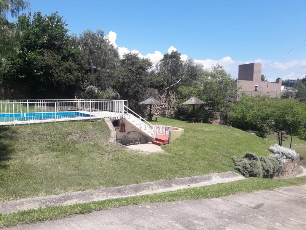 Departamentos Carlos Paz Bajada Al Lago Villa Carlos Paz Exterior foto