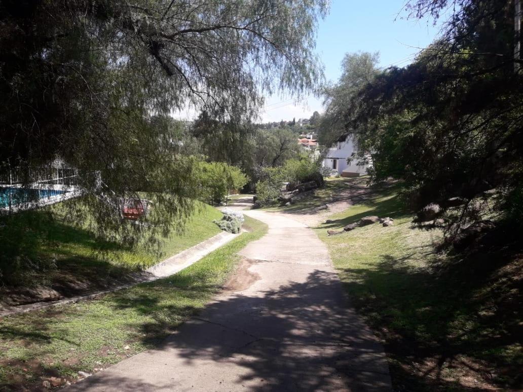 Departamentos Carlos Paz Bajada Al Lago Villa Carlos Paz Exterior foto